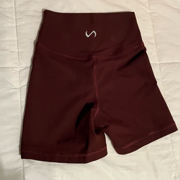 TLF maroon size xsmall  shorts - Picture 2 of 2
